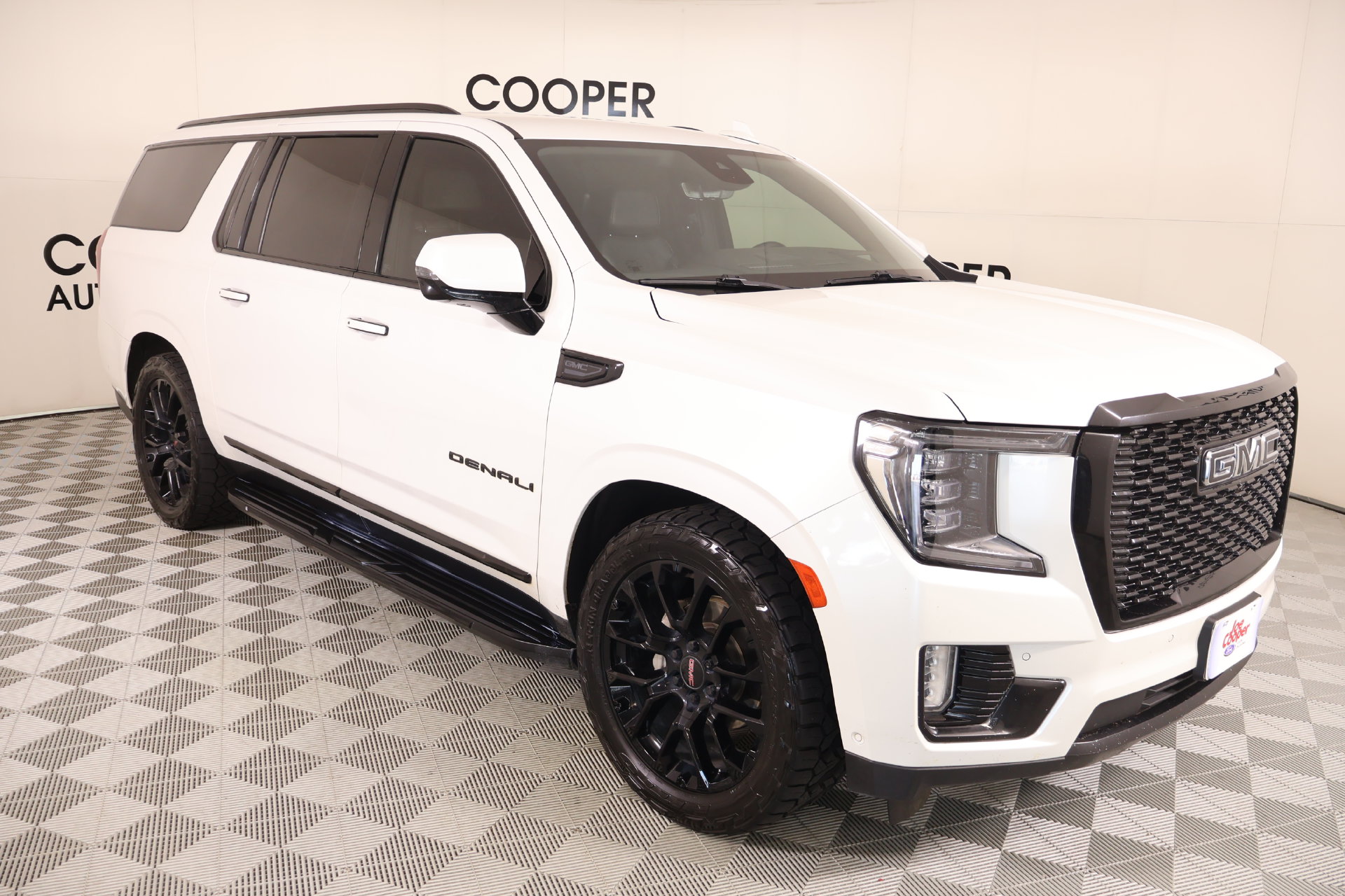 2023 GMC Yukon XL