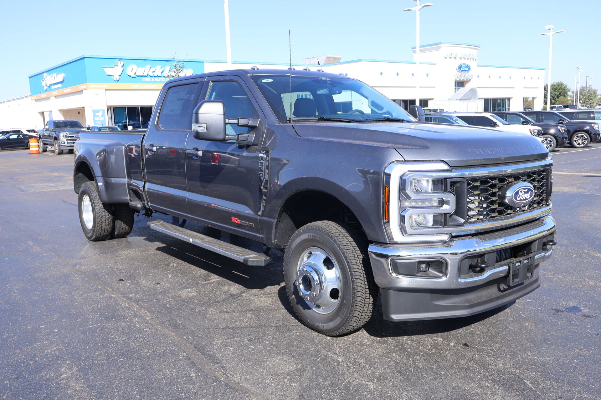 2027 Ford F-350 Truck Crew Cab