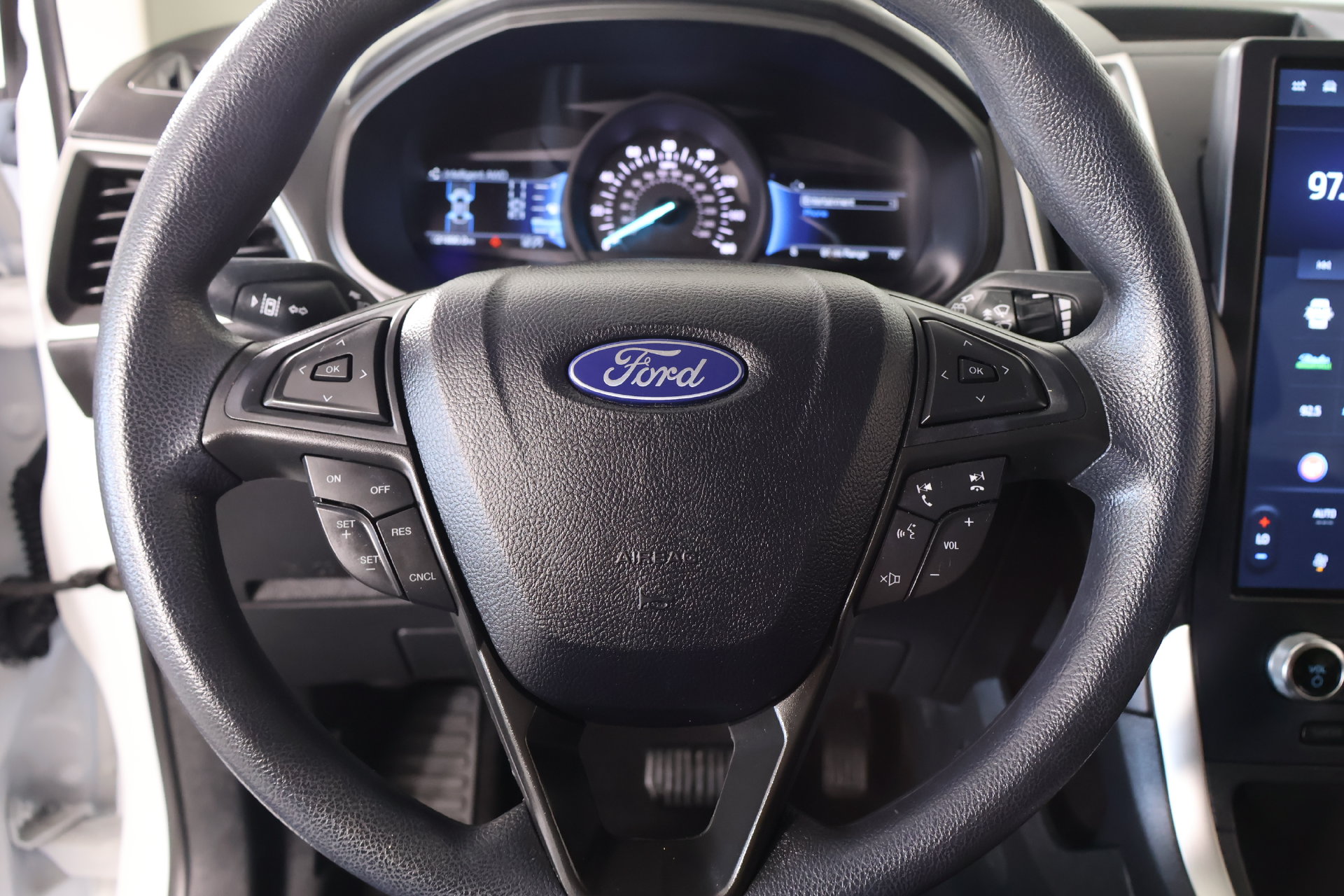 Certified 2024 Ford Edge SE SUV