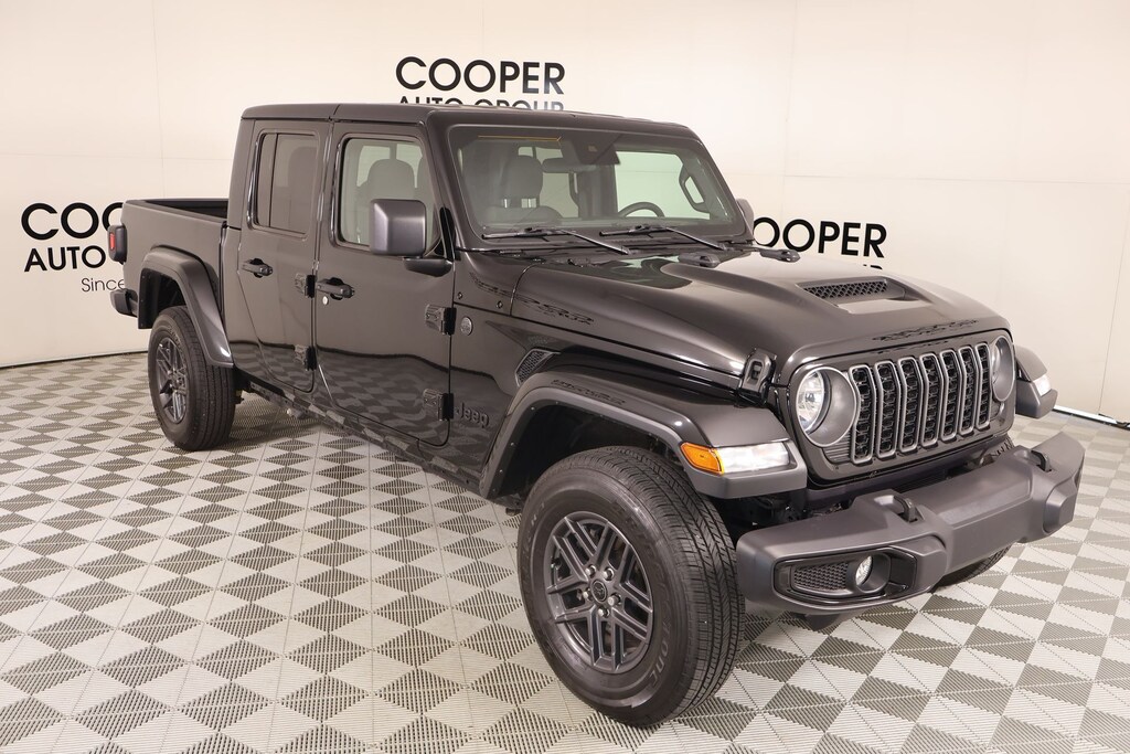 Certified 2025 Jeep Gladiator Sport Truck Crew Cab