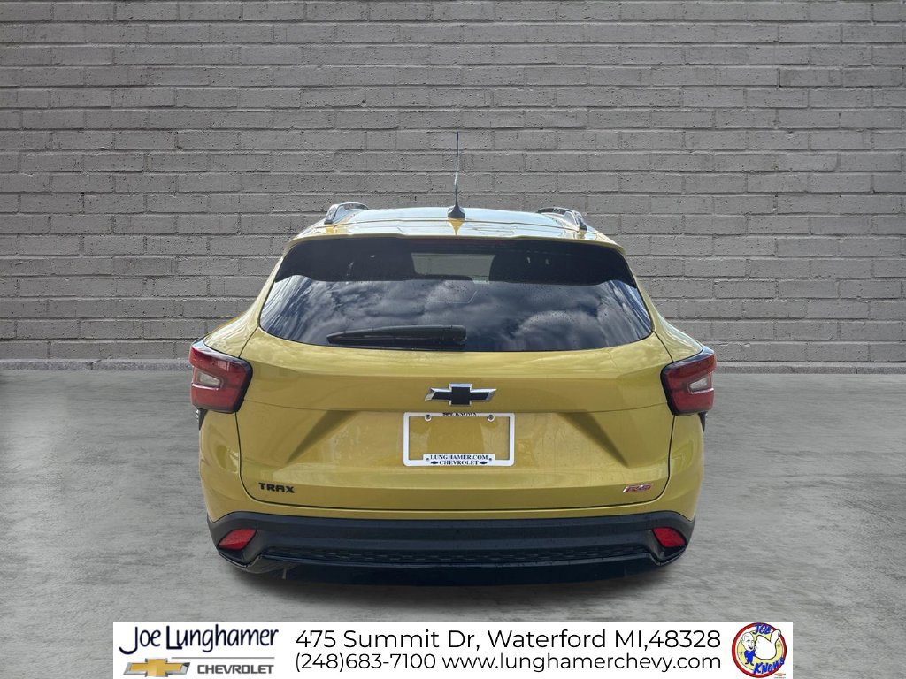 Used 2025 Chevrolet Trax 2RS SUV