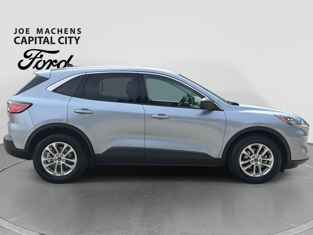 Used 2022 Ford Escape SE SUV