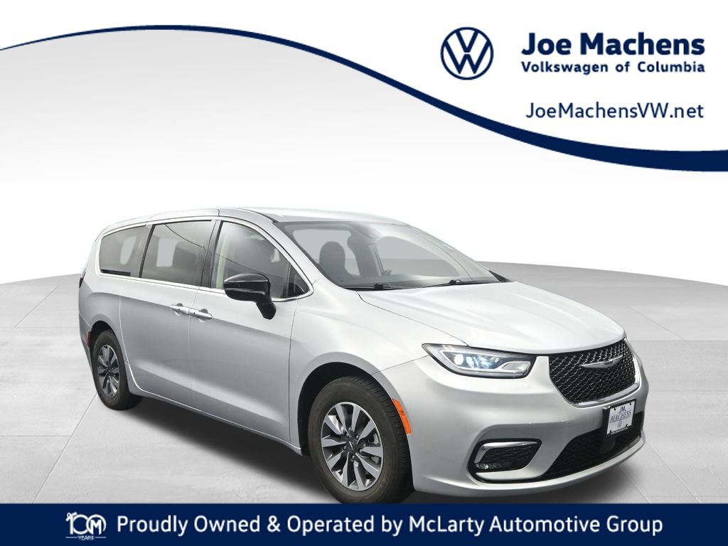 2024 Chrysler Pacifica PHEV