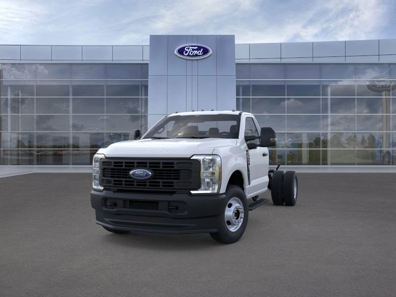 2025 Ford F-350 Super Duty Chassis Cab
