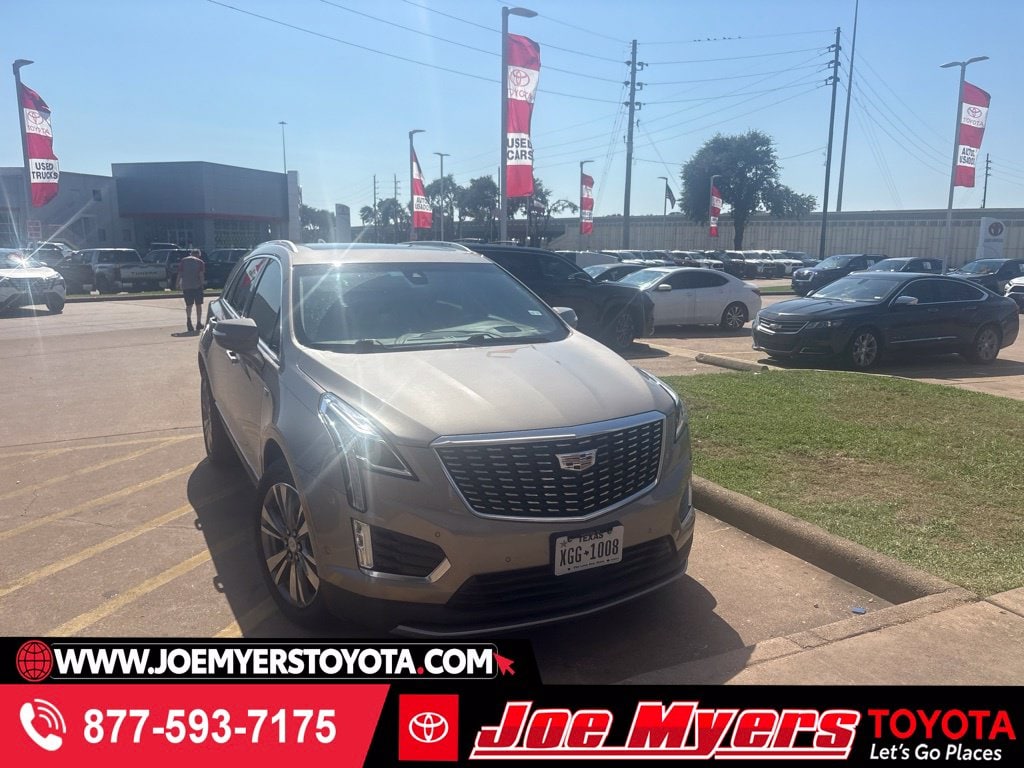 2022 Cadillac XT5 Premium Luxury
