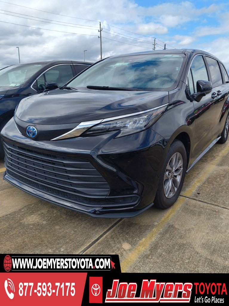 2025 Toyota Sienna