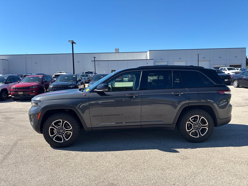 Used 2022 Jeep Grand Cherokee Trailhawk SUV