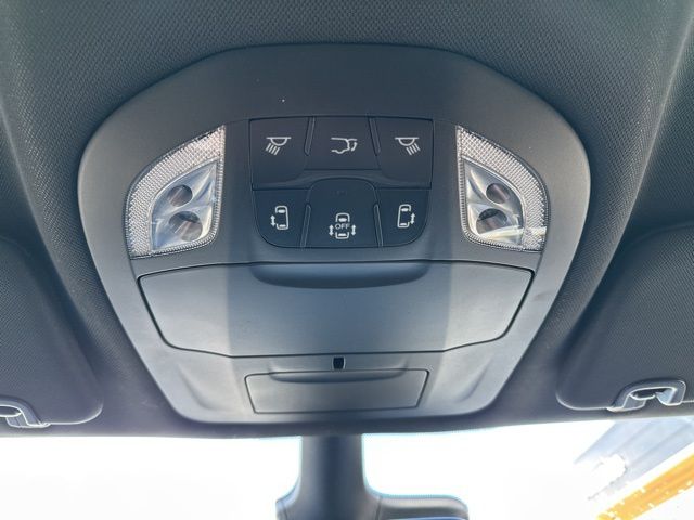 2026 Chrysler Pacifica Select - Photo 31