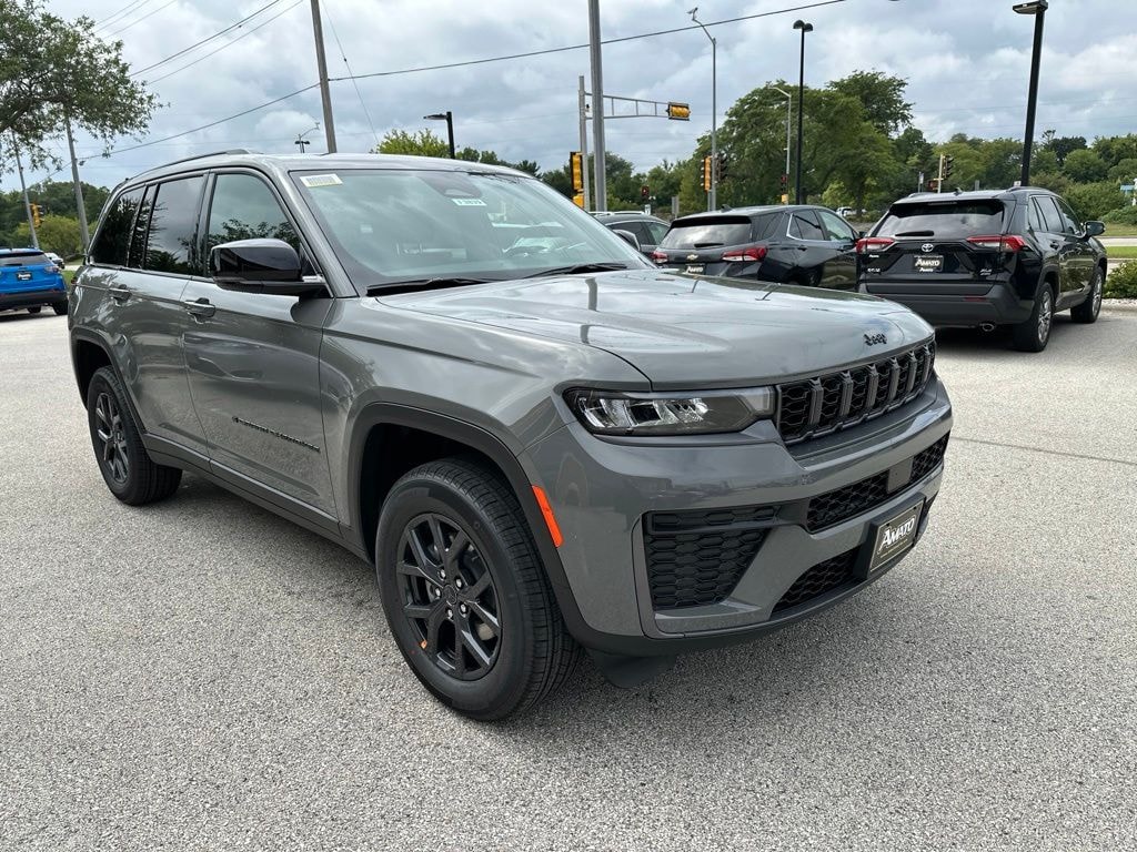 New 2027 Jeep Grand Cherokee LAREDO ALTITUDE 4X4 Sport Utility