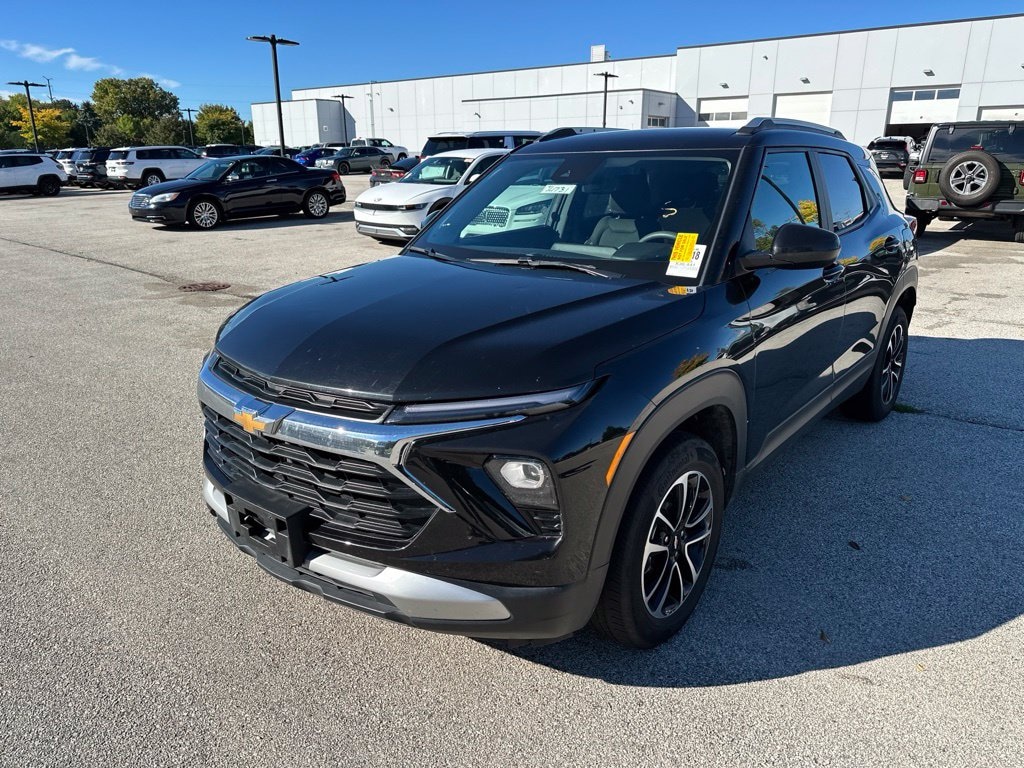 Used 2025 Chevrolet Trailblazer LT SUV