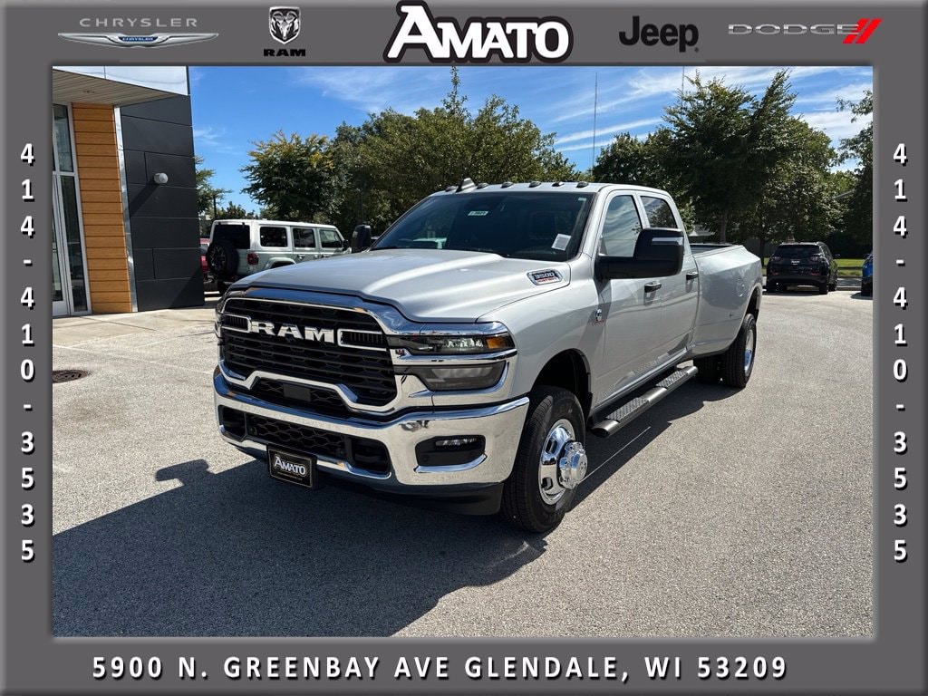 New 2027 Ram 3500 TRADESMAN CREW CAB 4X4 8' BOX Pickup