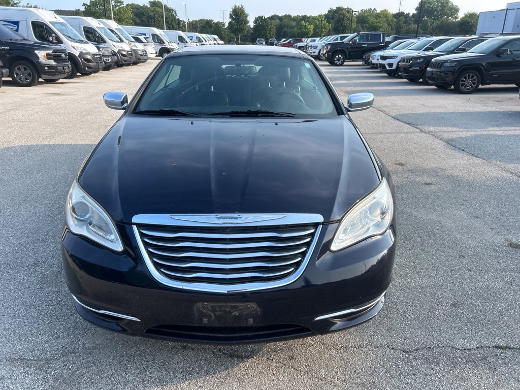 Used 2011 Chrysler 200 Limited with VIN 1C3BC7EG7BN532127 for sale in Glendale, WI