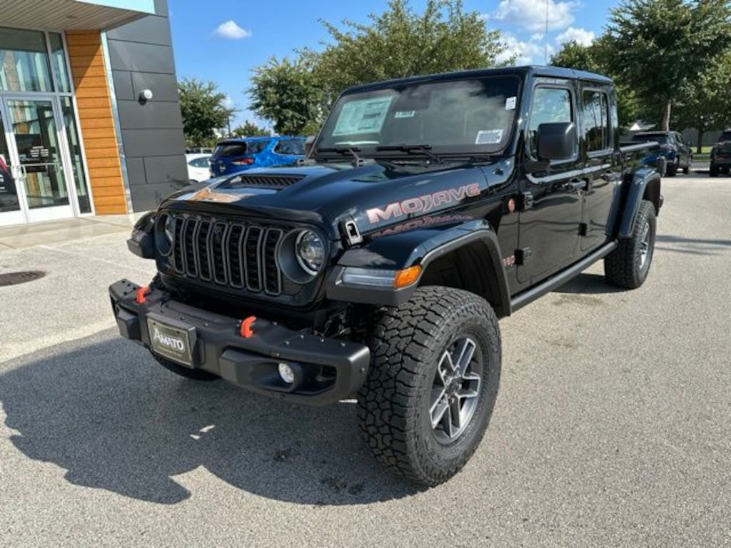 New 2026 Jeep Gladiator MOJAVE X 4X4 Pickup