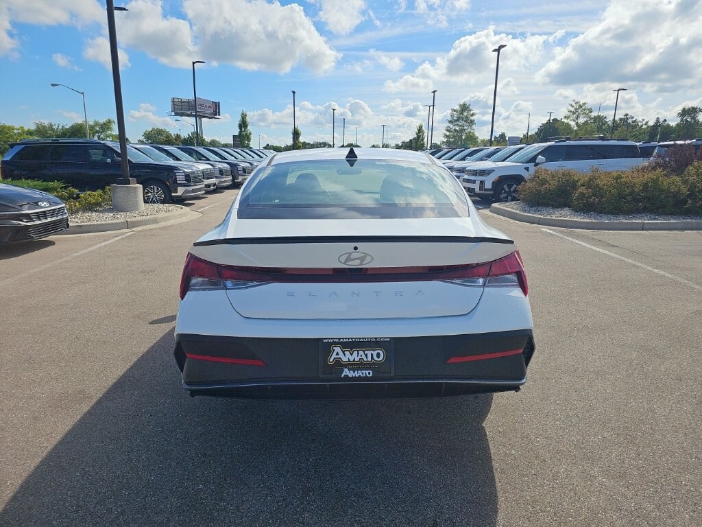 New 2026 Hyundai Elantra SEL Sport Sedan