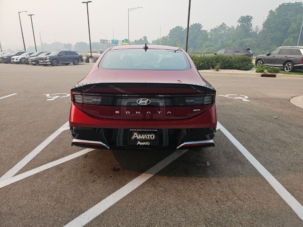 New 2026 Hyundai Sonata SEL Sport Sedan