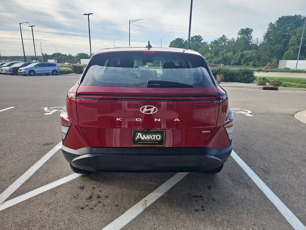 New 2026 Hyundai Kona SE SUV