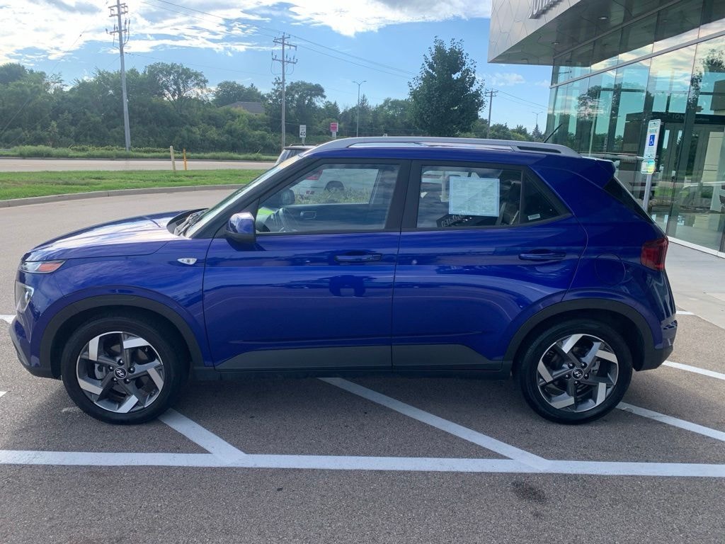 Certified 2025 Hyundai Venue SEL SUV