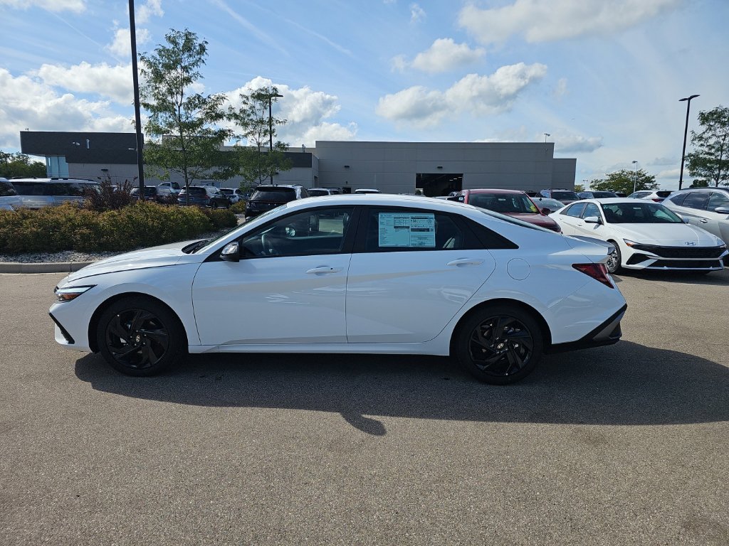 New 2026 Hyundai Elantra SEL Sport Sedan