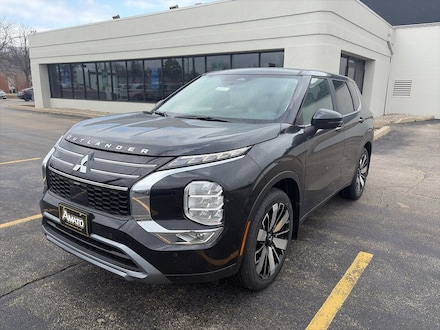 2026 Mitsubishi Outlander SE SUV