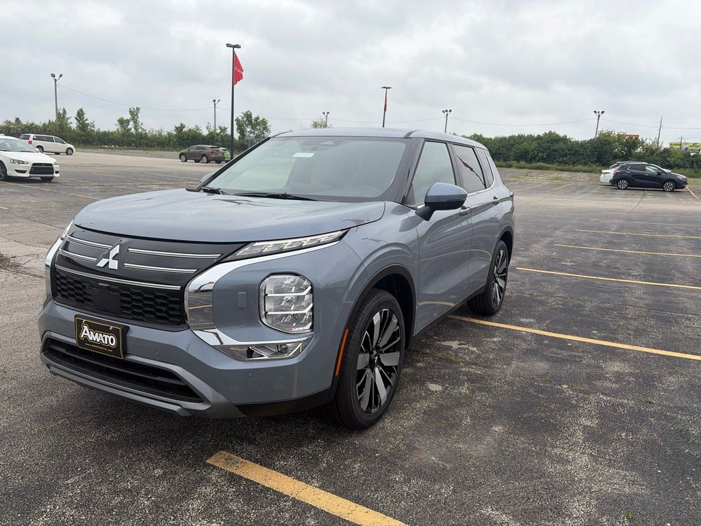 2026 Mitsubishi Outlander SE SUV