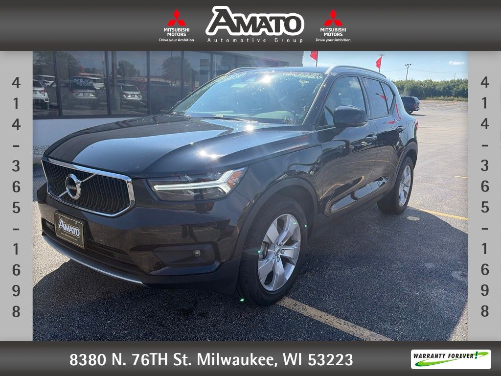 2022 Volvo XC40