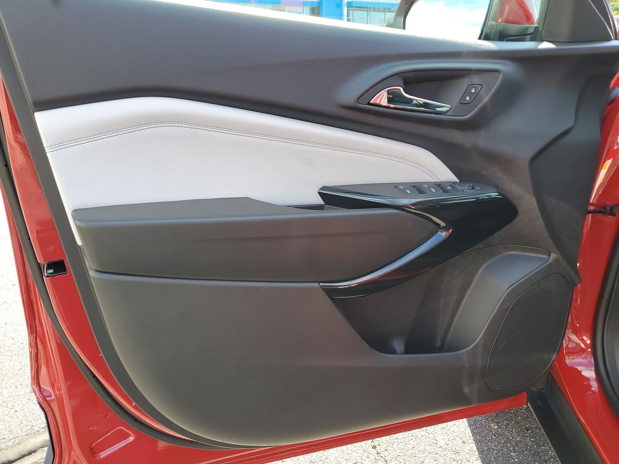 2026 Chevrolet Trax LT - Photo 12