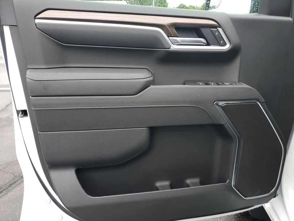 2026 Chevrolet Silverado 1500 RST - Photo 13