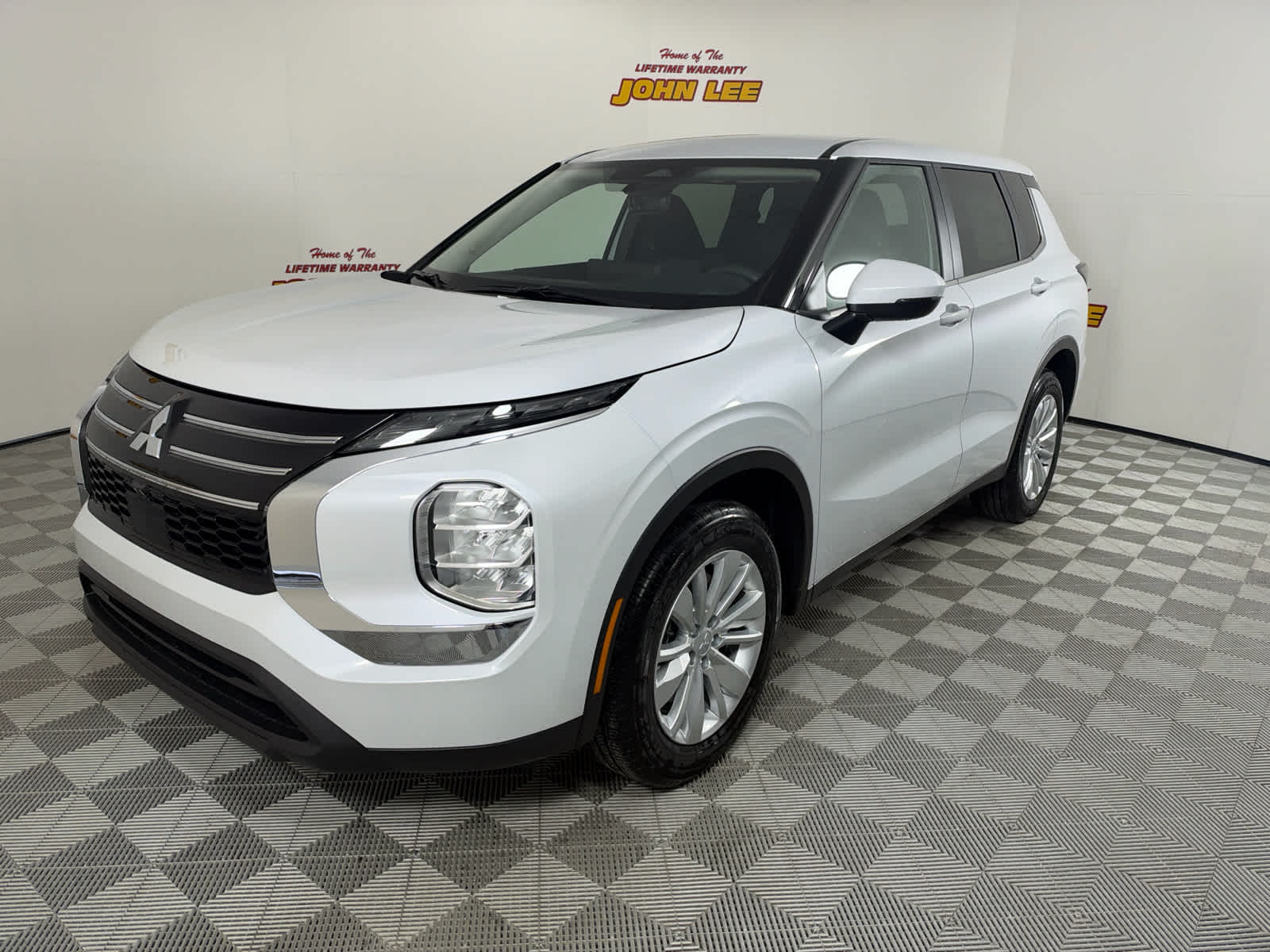 2026 Mitsubishi Outlander ES SUV
