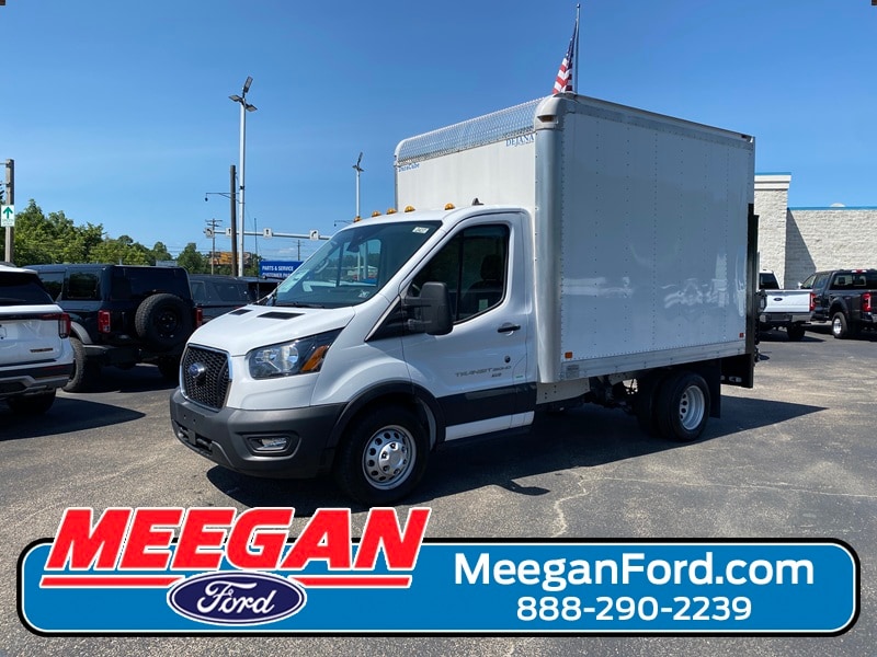 2024 Ford Transit Cutaway Base
