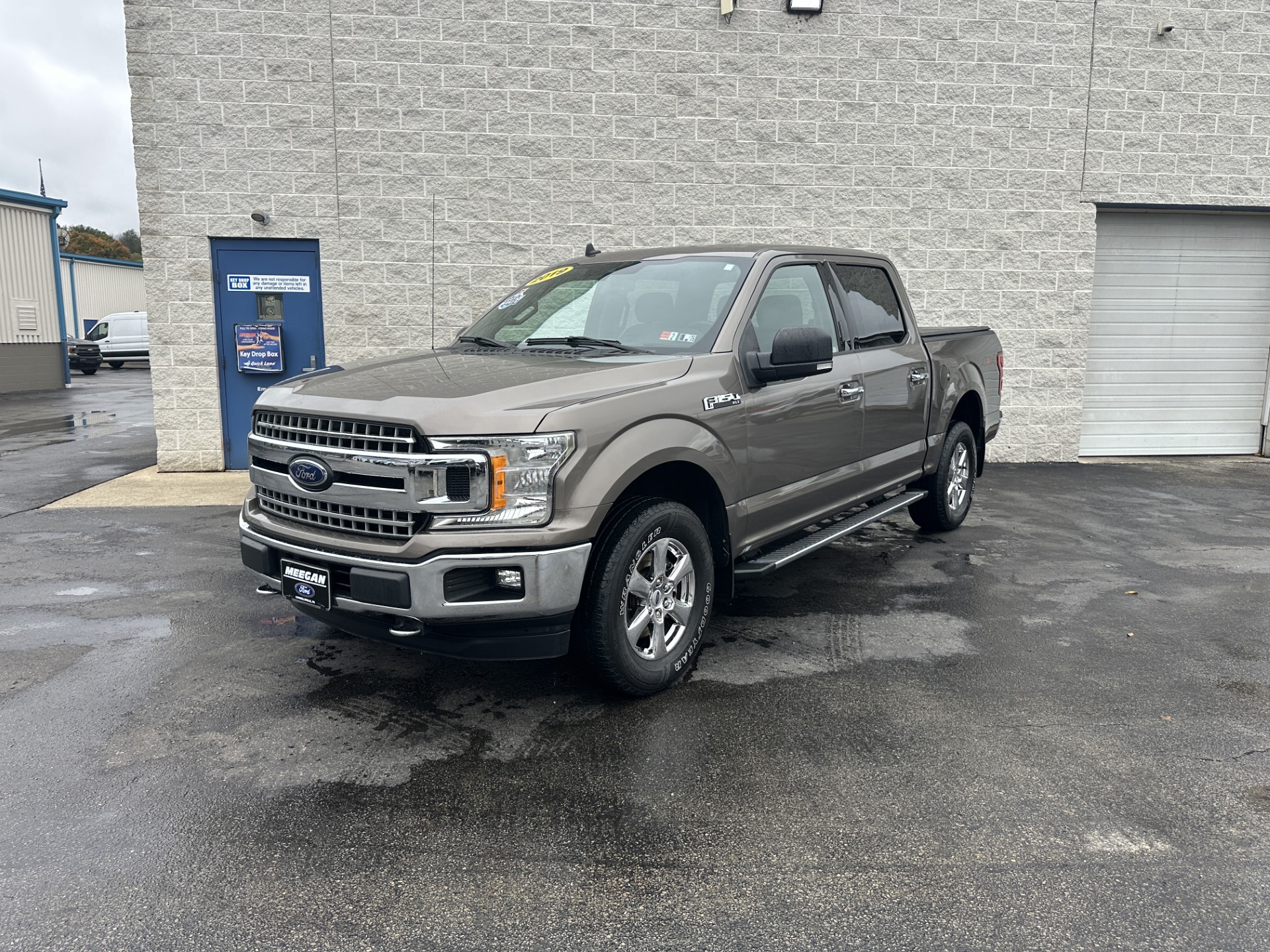 Used 2019 Ford F-150 XLT Truck SuperCrew Cab
