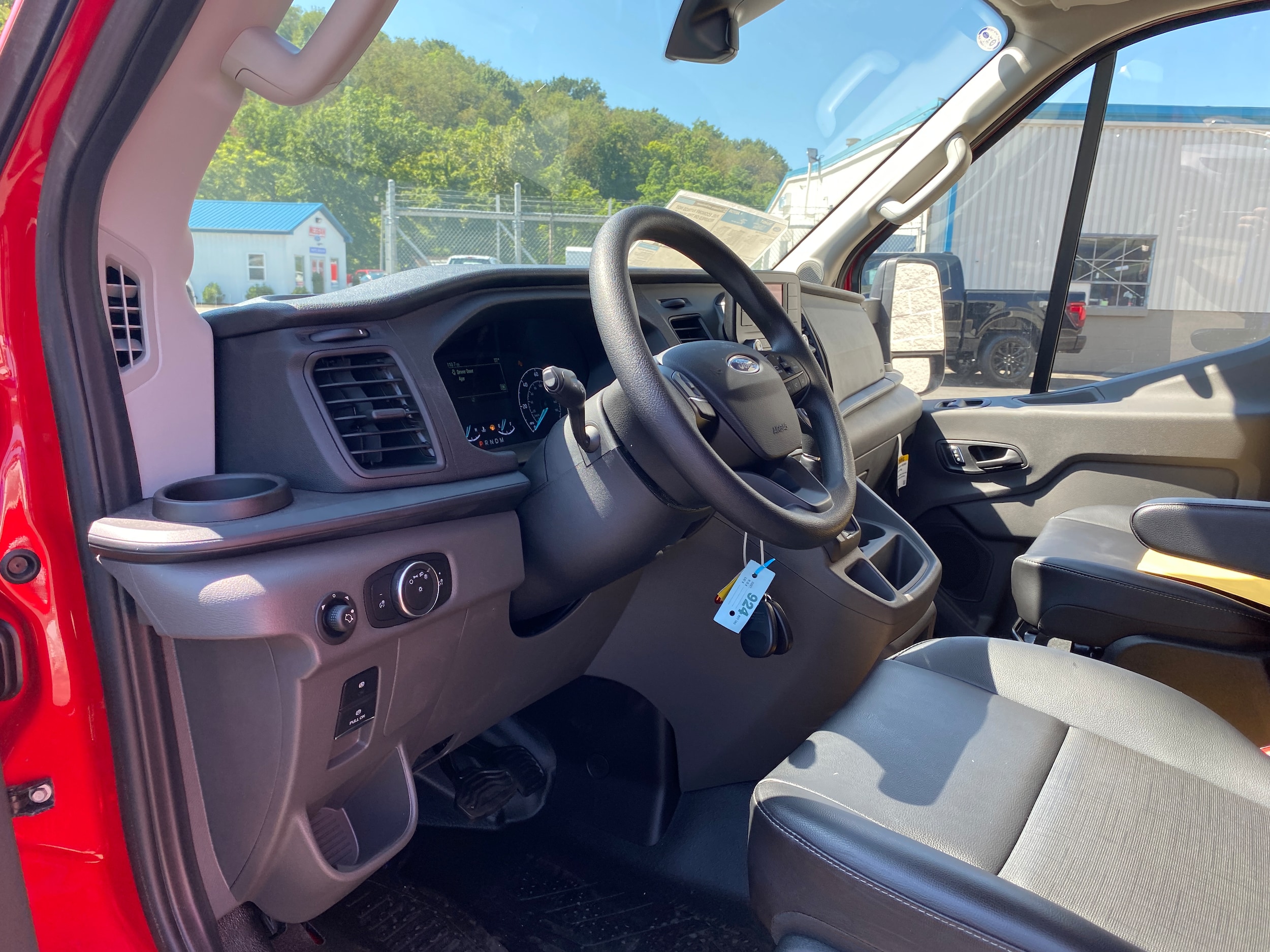 2025 Ford Transit Cutaway Base - Photo 36