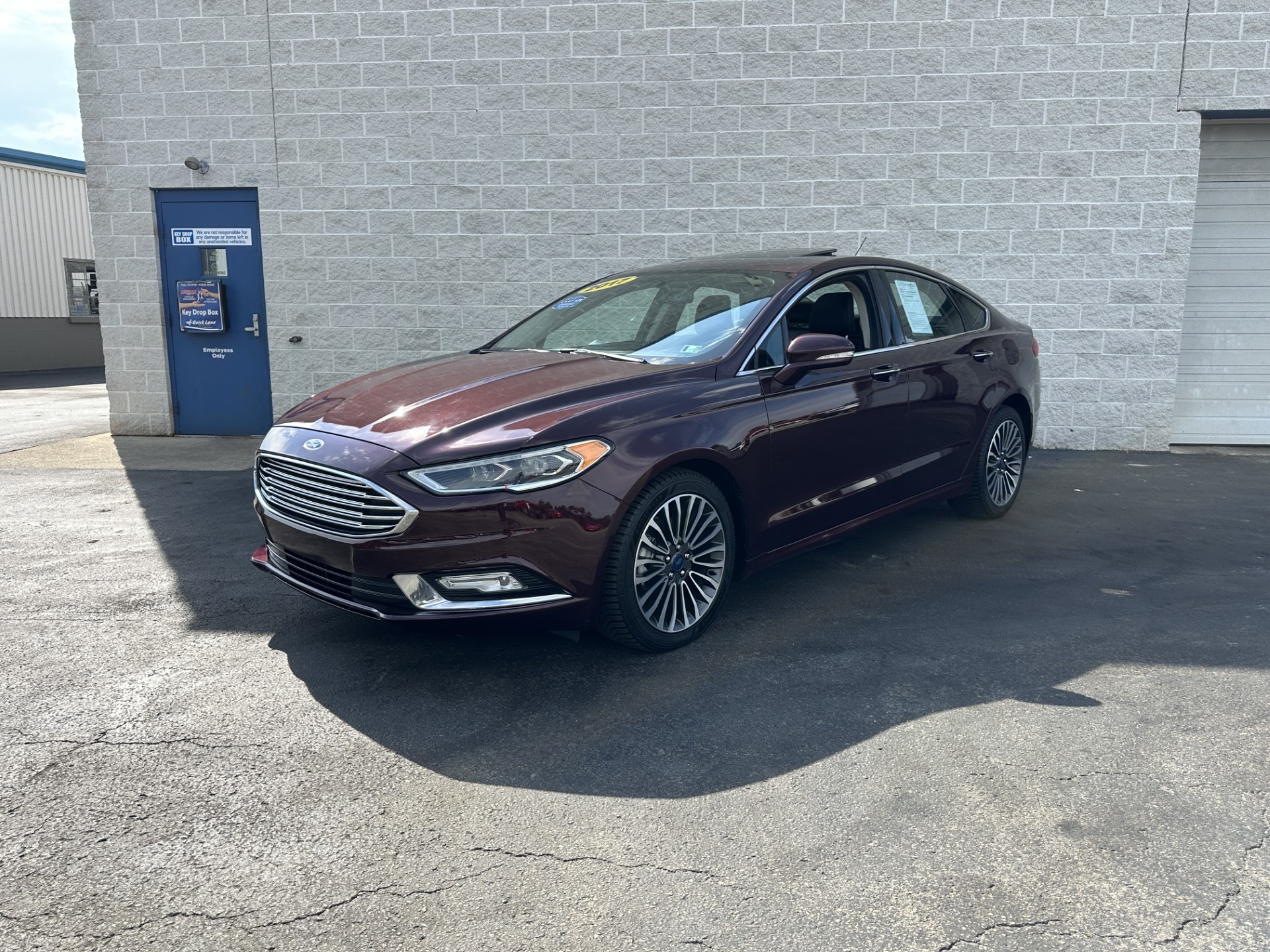 Used 2017 Ford Fusion SE with VIN 3FA6P0T9XHR272864 for sale in Connellsville, PA