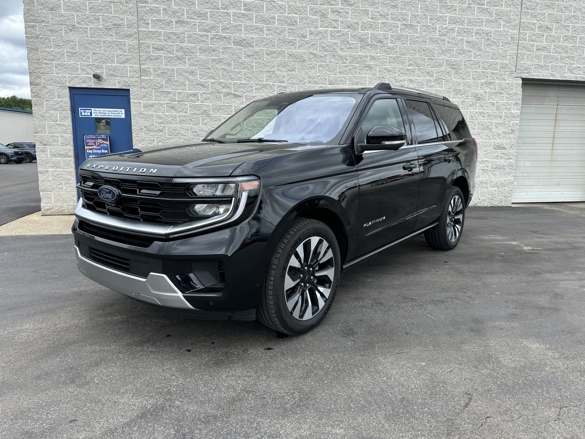 2025 Ford Expedition Platinum