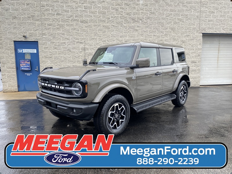 2026 Ford Bronco Outer Banks&reg; SUV