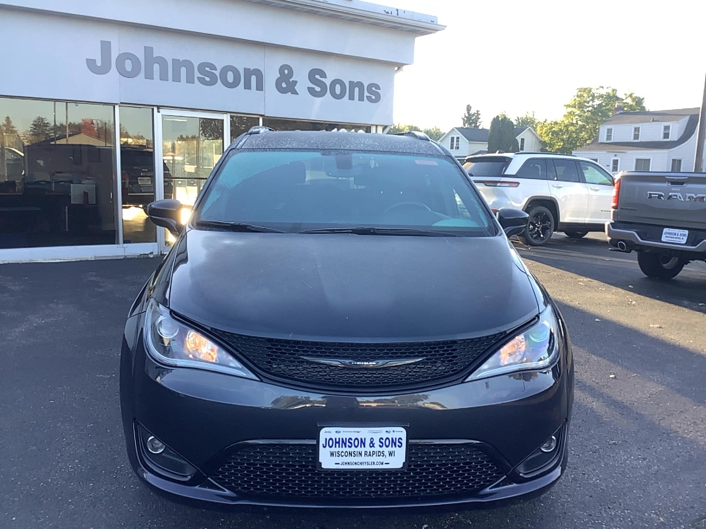 Used 2020 Chrysler Pacifica Touring with VIN 2C4RC1FG0LR248381 for sale in Wisconsin Rapids, WI