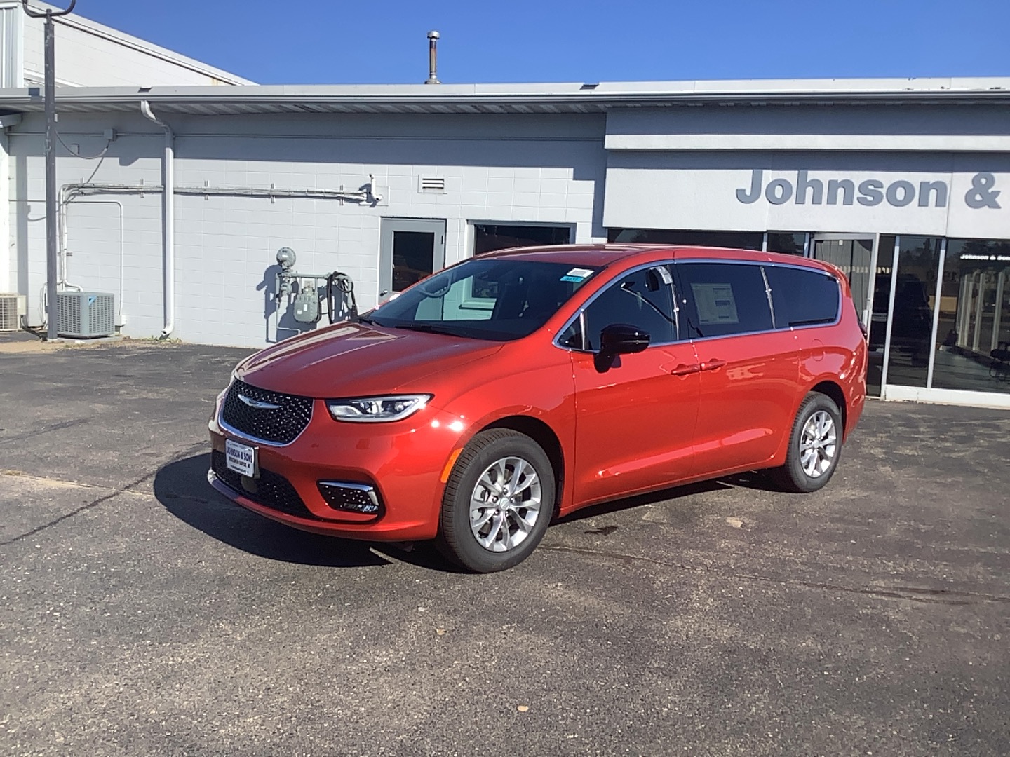 New 2026 Chrysler Pacifica Select Passenger Van