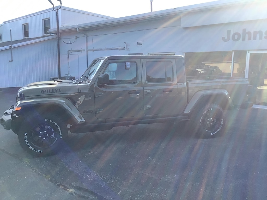 New 2026 Jeep Gladiator Sport Pickup