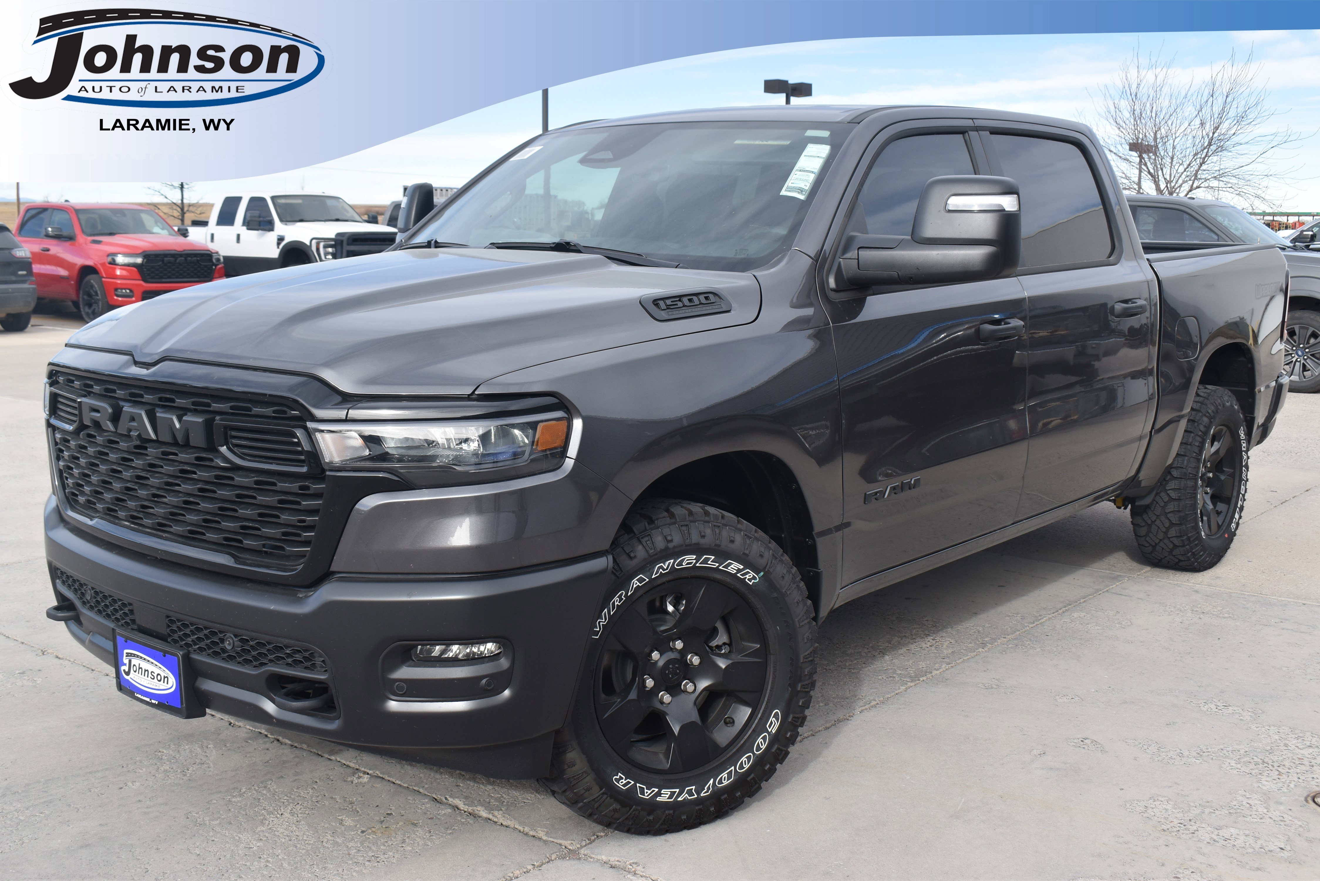 2026 Ram 1500 WARLOCK CREW CAB 4X4 5'7 BOX Pickup