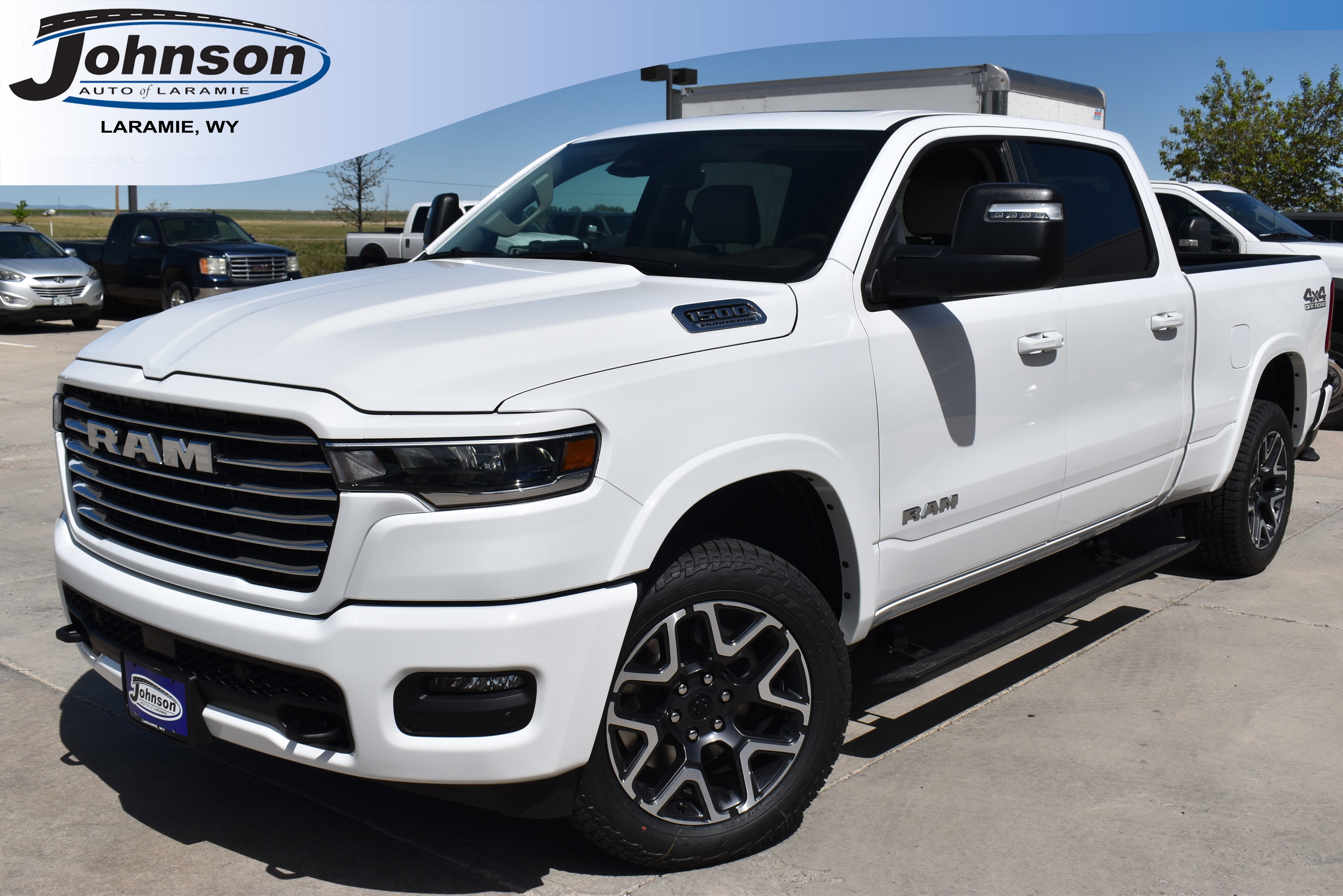 2026 Ram 1500 LARAMIE CREW CAB 4X4 6'4 BOX Pickup