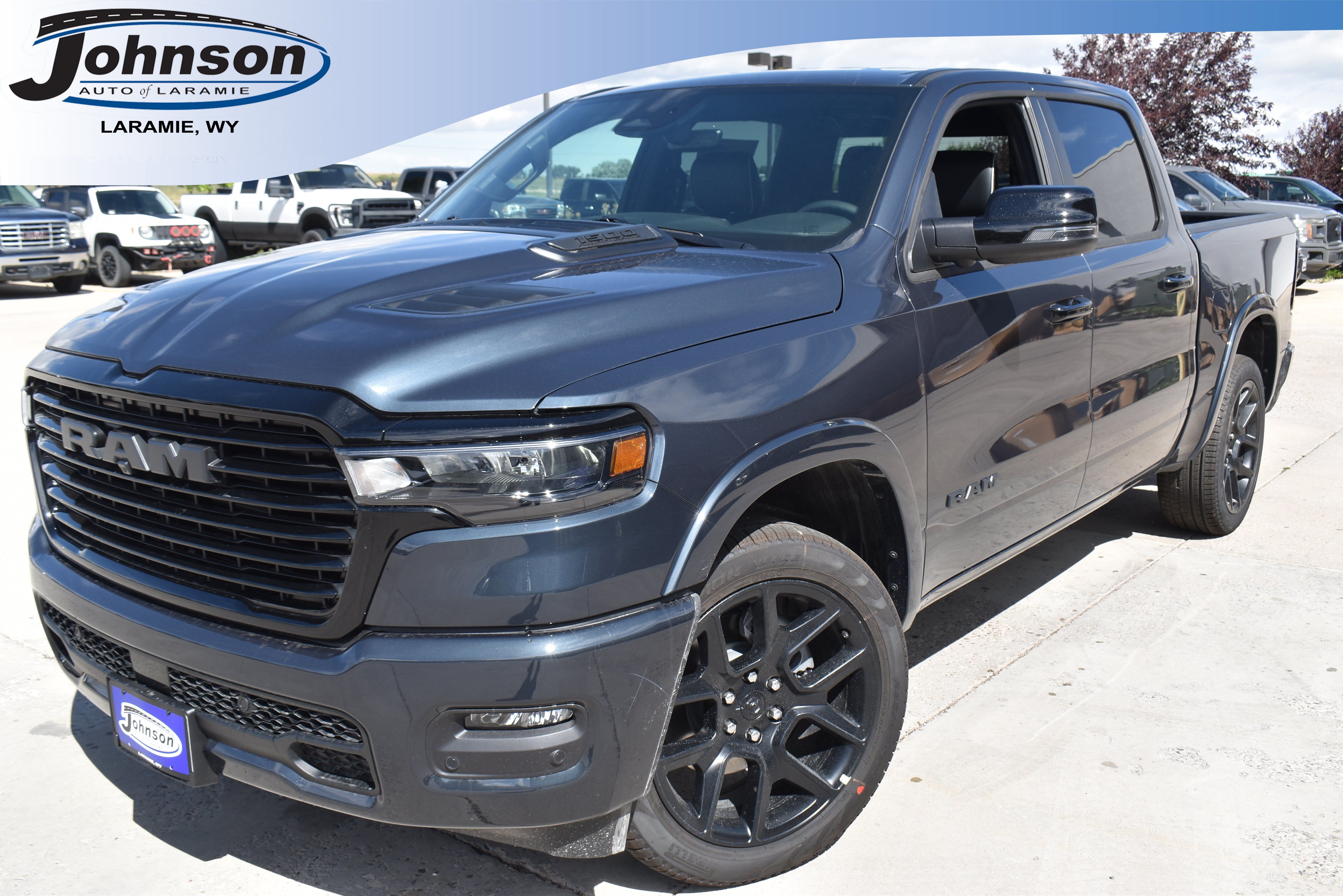 2026 Ram 1500 LARAMIE CREW CAB 4X4 5'7 BOX Pickup
