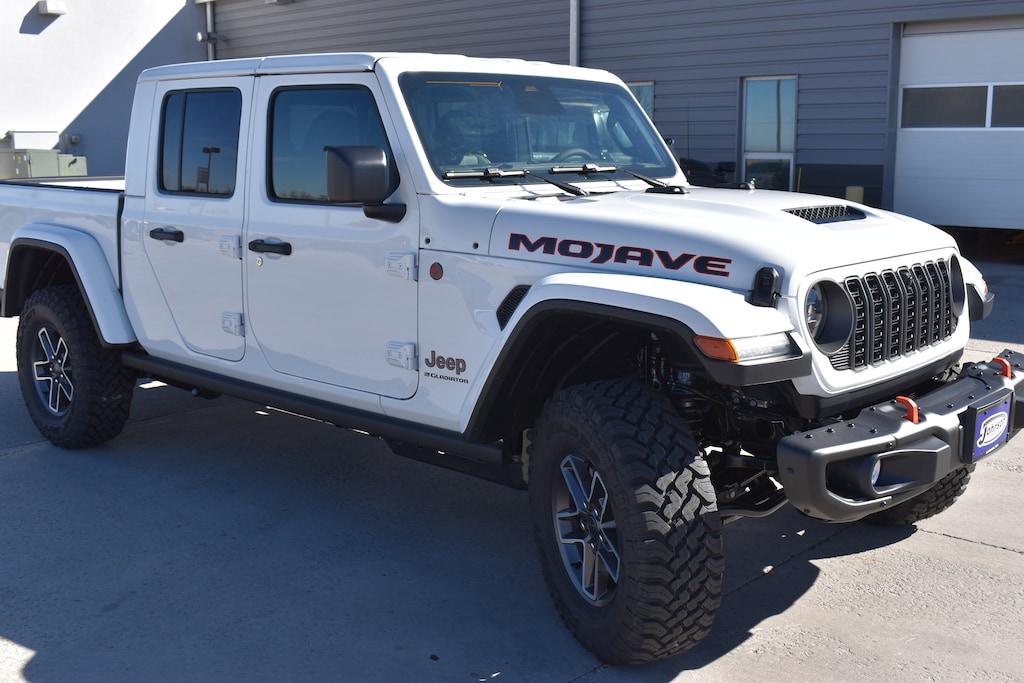 New 2026 Jeep Gladiator MOJAVE X 4X4 Pickup