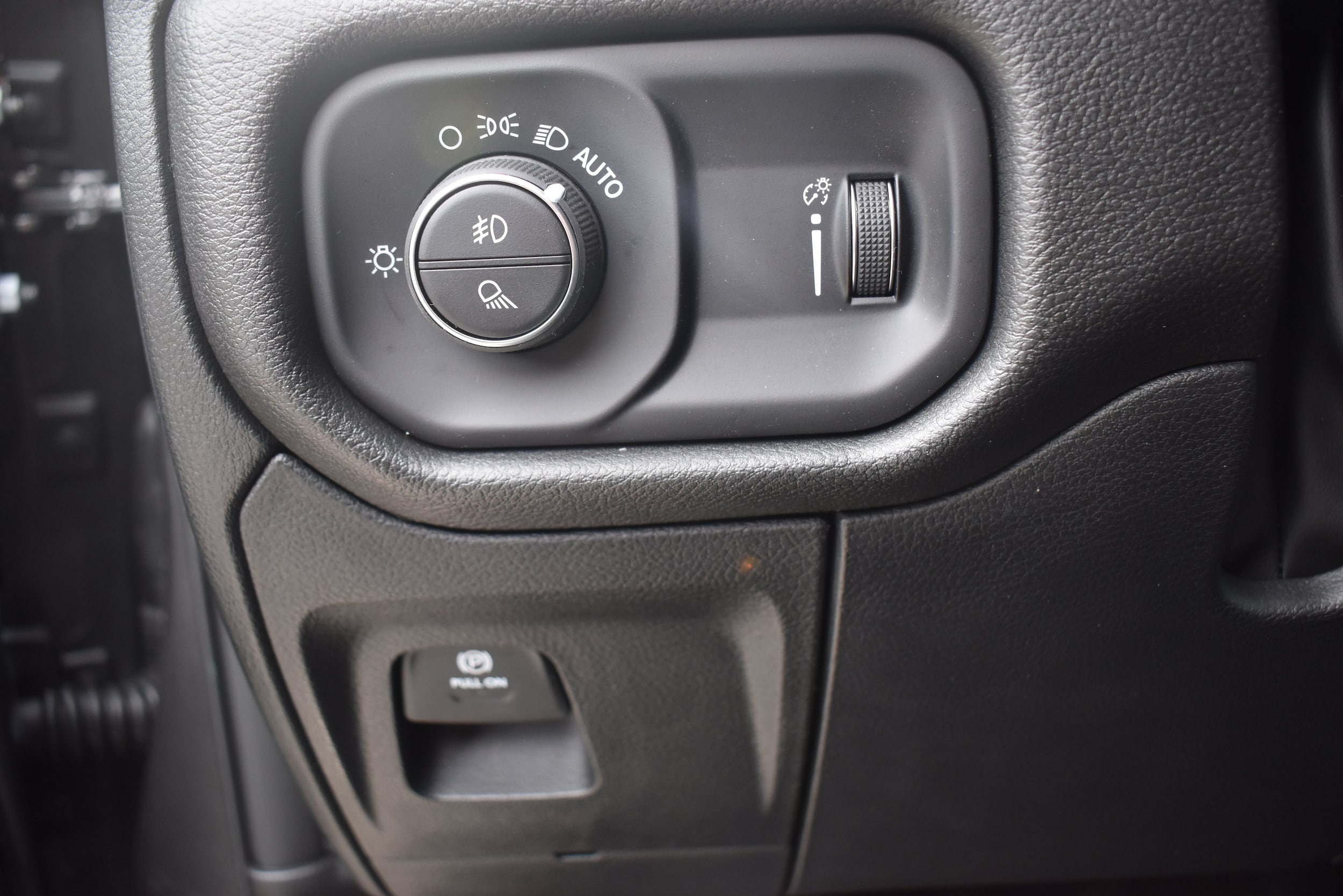 2026 RAM 1500 Warlock - Photo 23