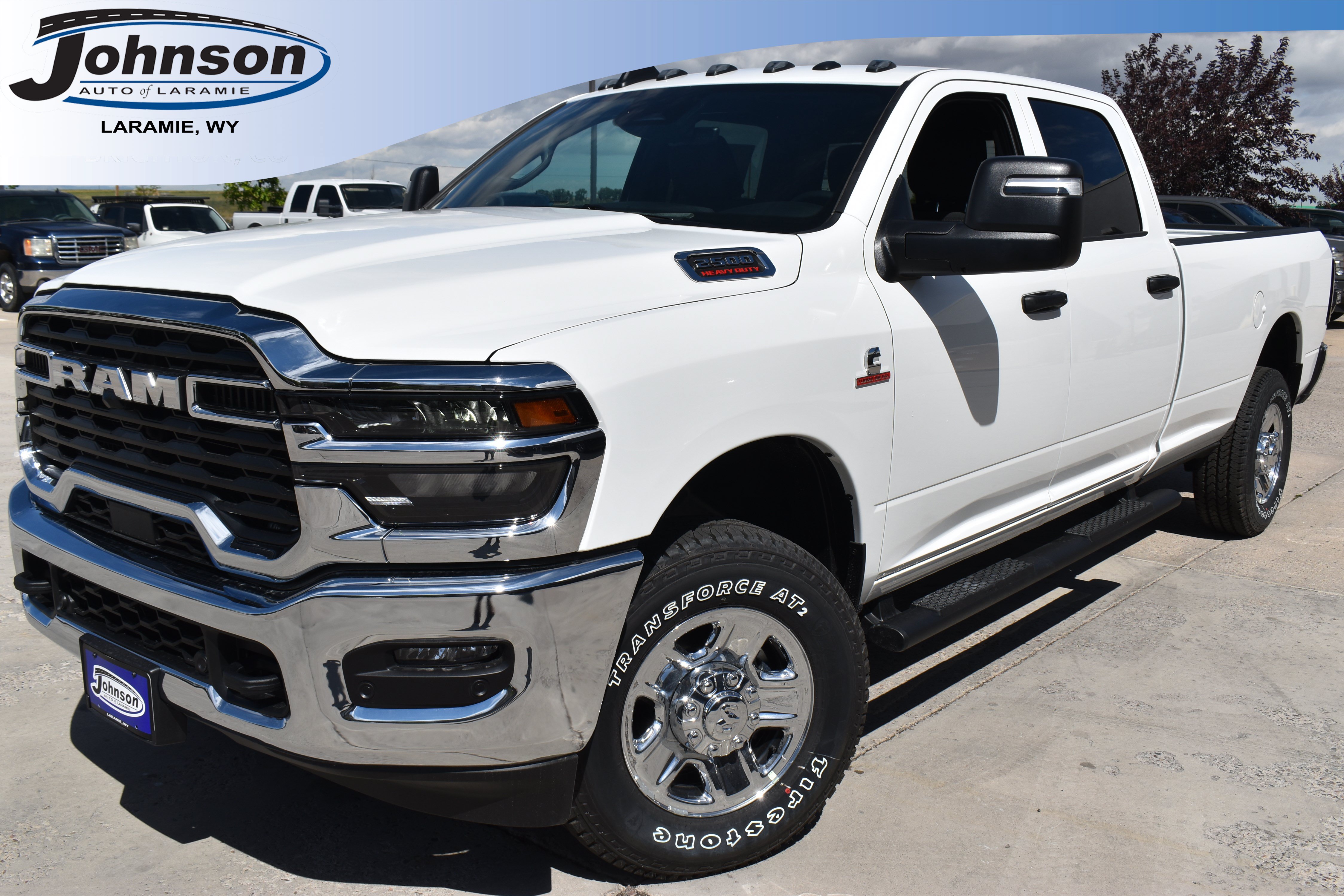 2026 Ram 2500 TRADESMAN CREW CAB 4X4 8' BOX Pickup