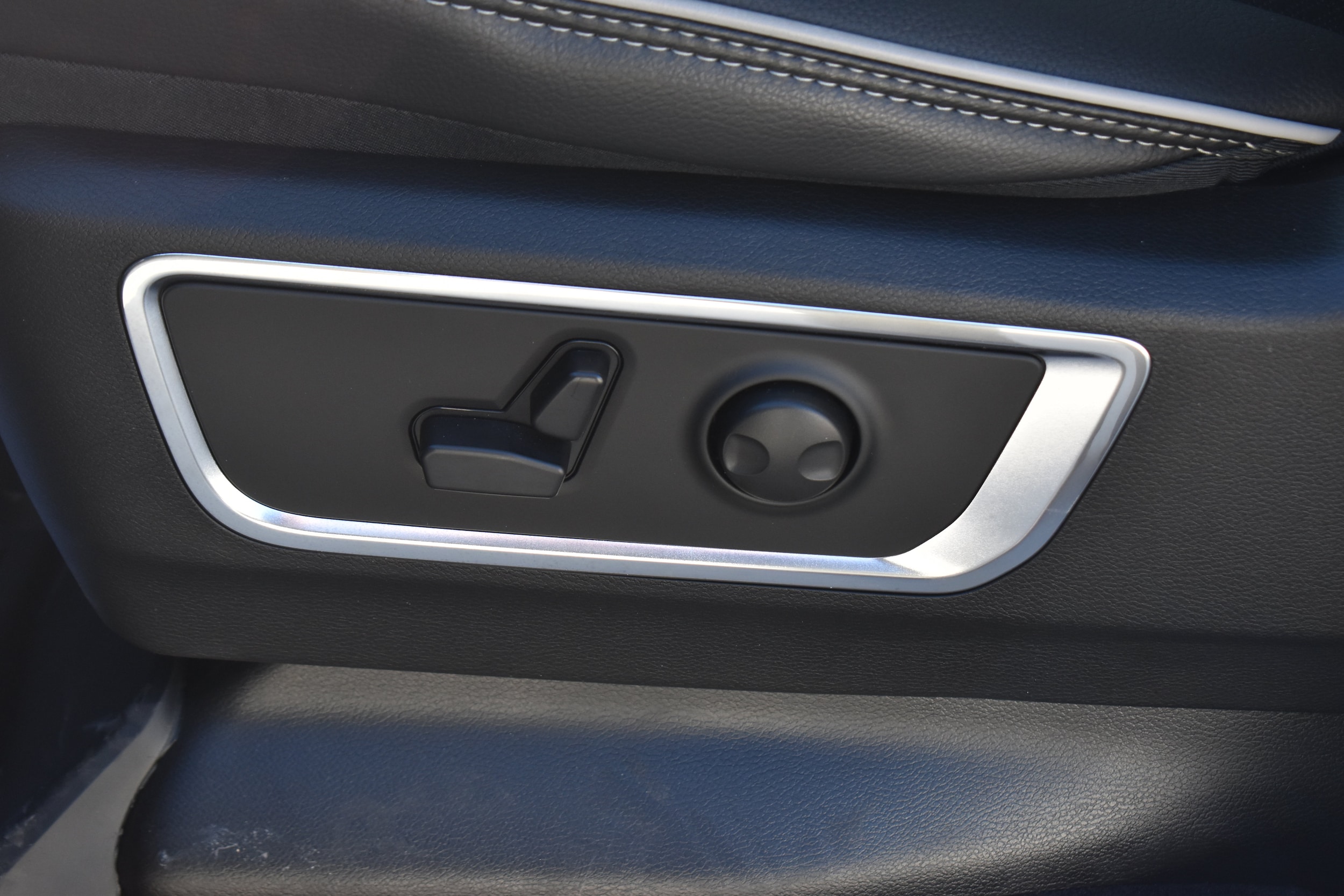 2026 RAM 1500 Laramie - Photo 17