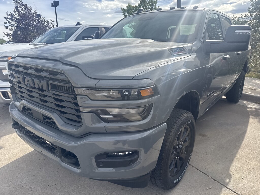 New 2026 Ram 2500 BIG HORN CREW CAB 4X4 6'4 BOX Pickup