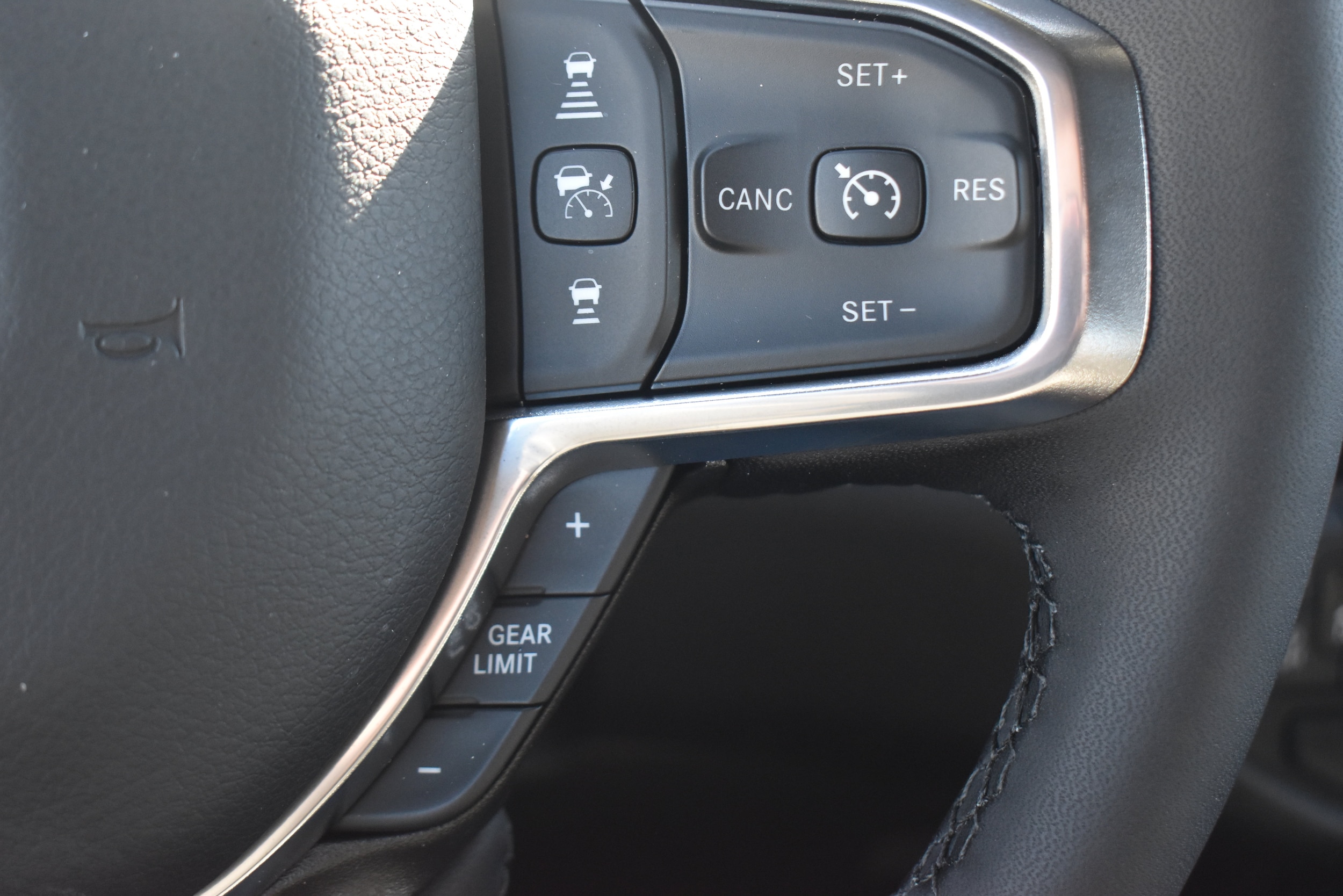 2026 RAM 1500 Laramie - Photo 26