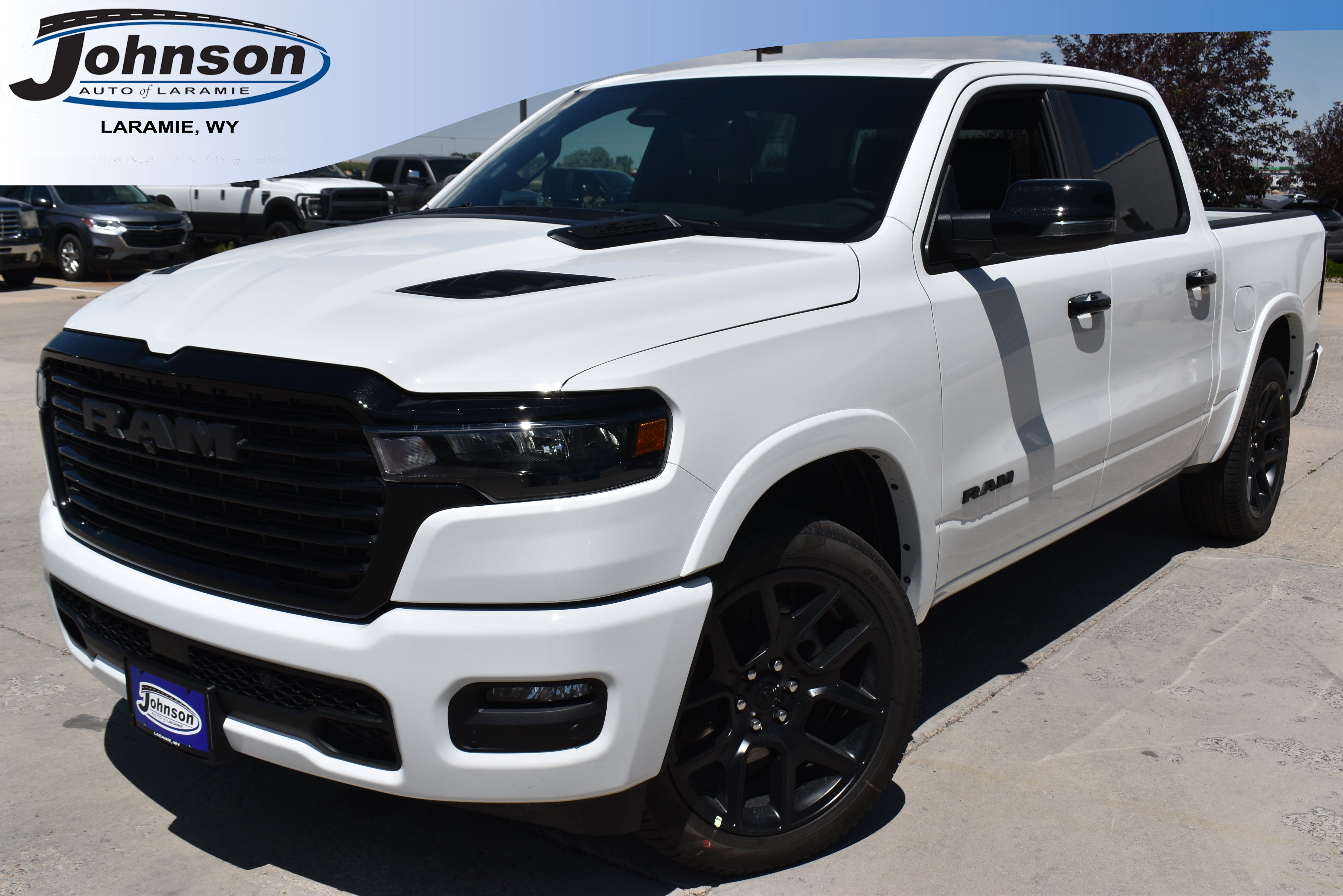 2026 Ram 1500 LARAMIE CREW CAB 4X4 5'7 BOX Pickup