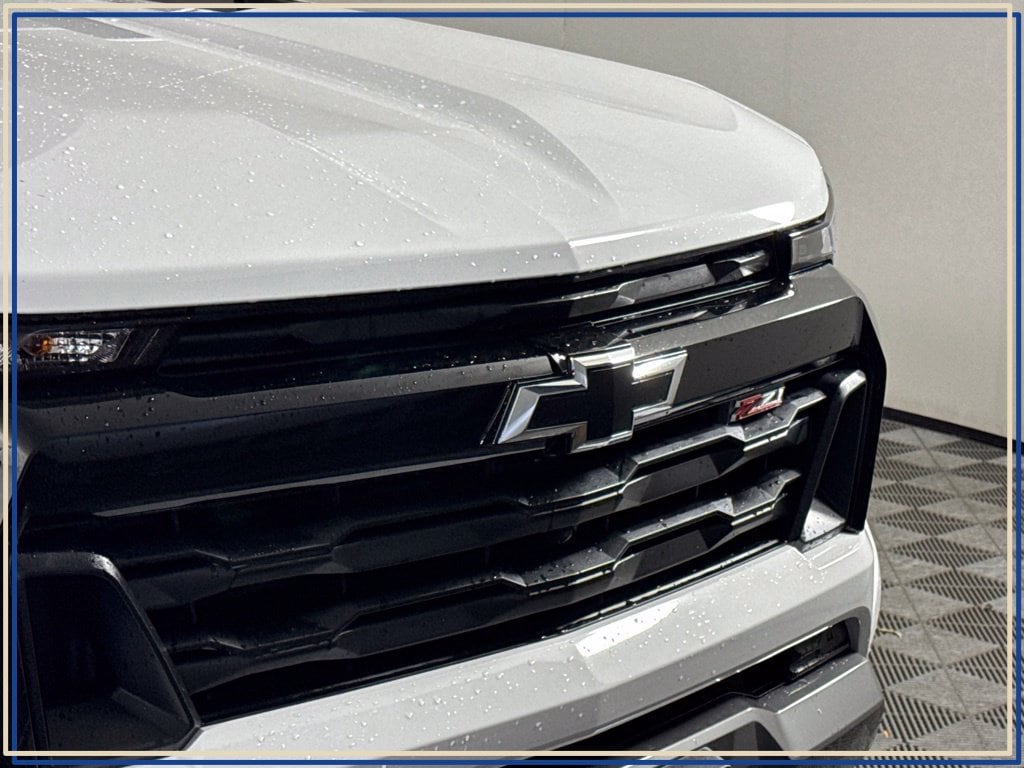 2026 Chevrolet Colorado Z71 - Photo 5