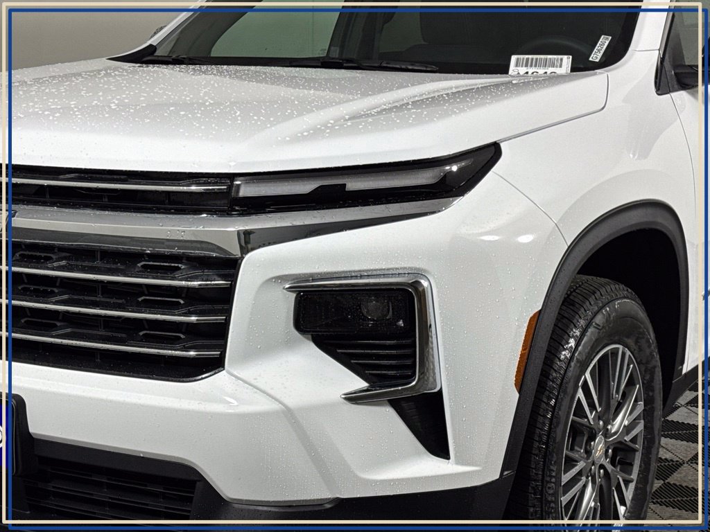 New 2027 Chevrolet Traverse LT SUV