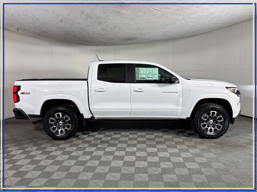 2026 Chevrolet Colorado Z71 - Photo 6